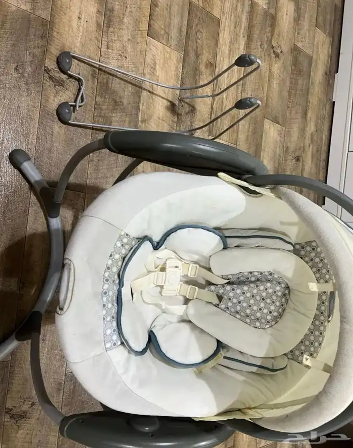 كرسي أطفال هزاز 1