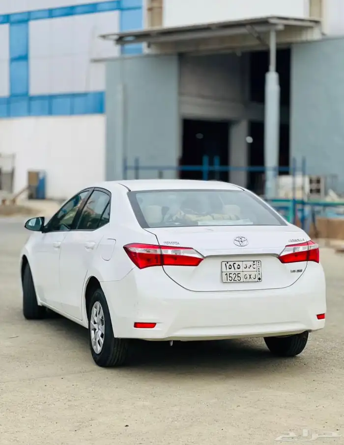 تيويتا كرولا 2015 فحص جديد ومجدد الموقع محافظة القنفذة 5