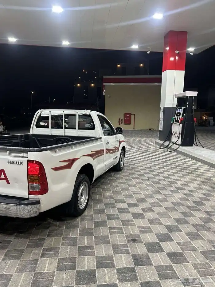 للبيع هايلكس موديل2011 3