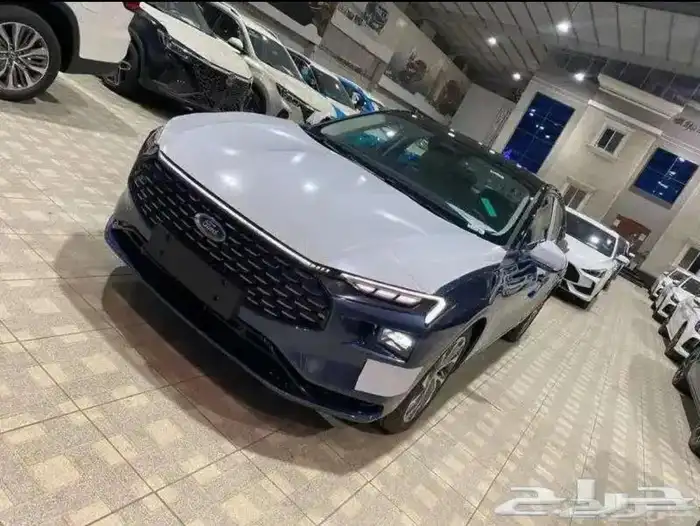 نوع فورد توروس تريند 4