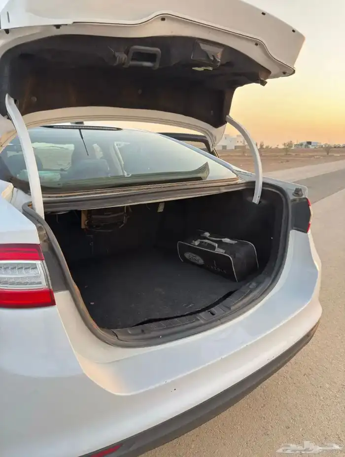 فورد فيوجن 2015 13