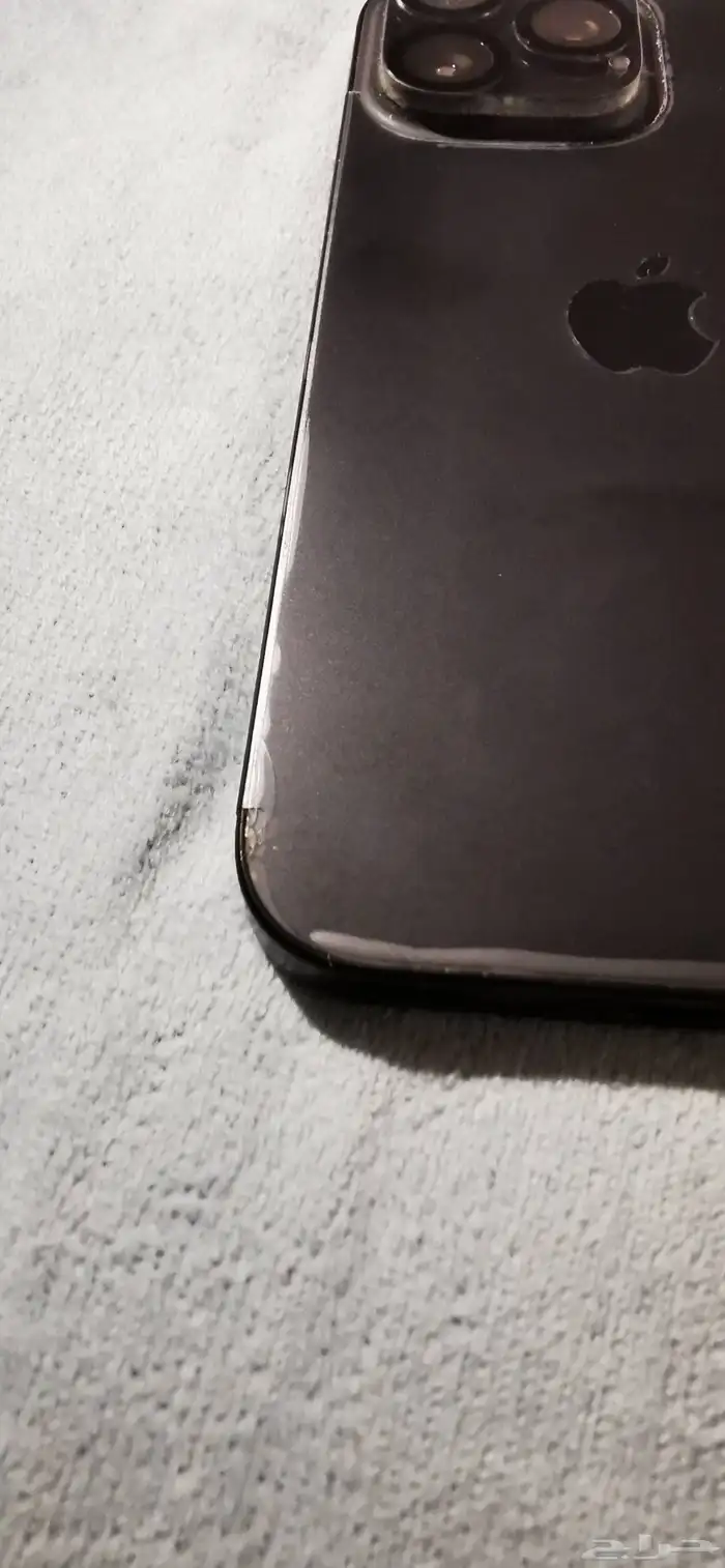 آيفون 16 برو ماكس 256 البطاريه 100  يوجد في الخلف شعر بسيط 2