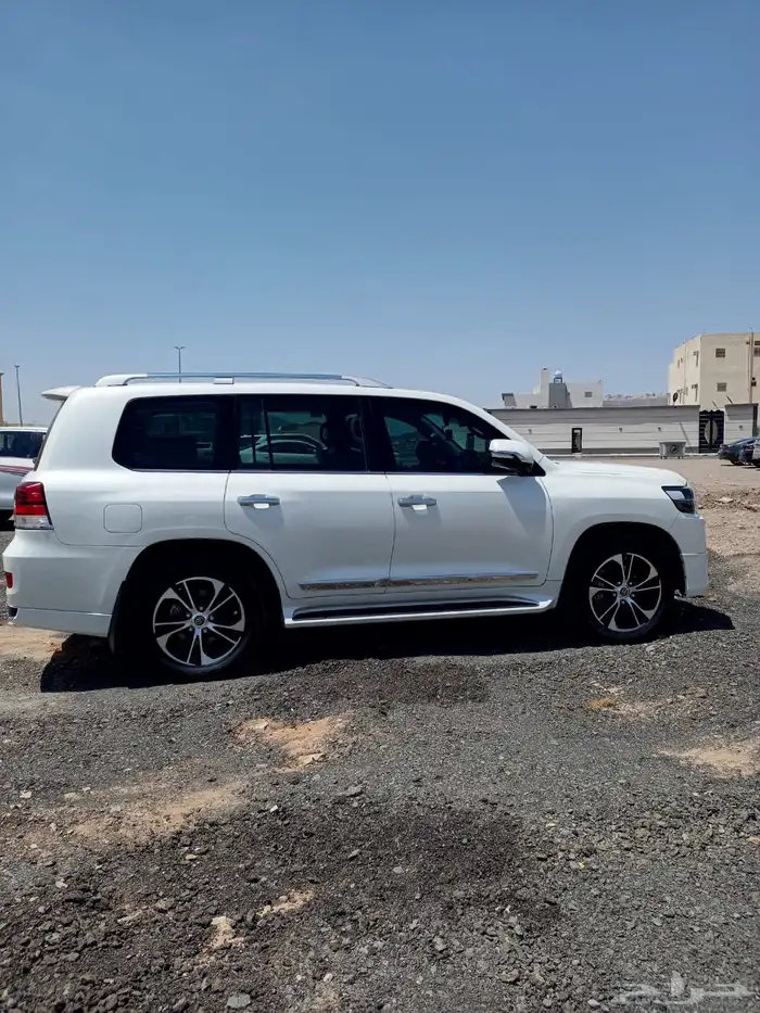 للبيع جكسار 2021 تورنق سعودي فل كامل بحالة الوكالة 3