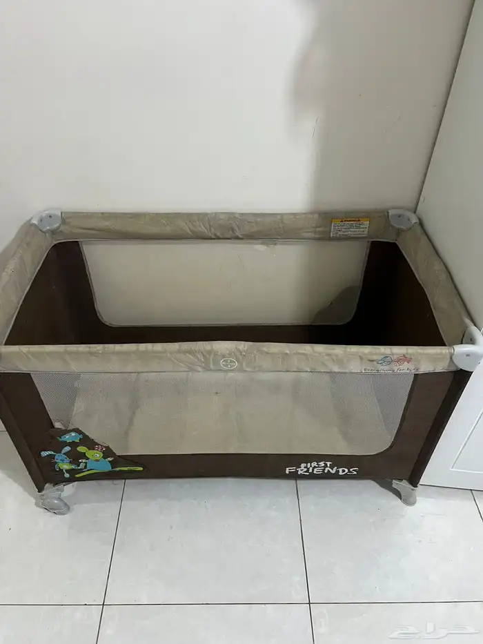 محبس أطفال مع فراش 1