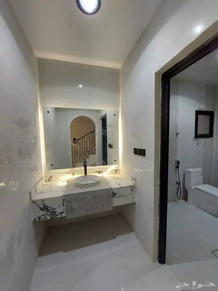 للبيع شقه تمليك أرضية نظم دبلكس مخطط 71 جديدة مدخل خاص 3