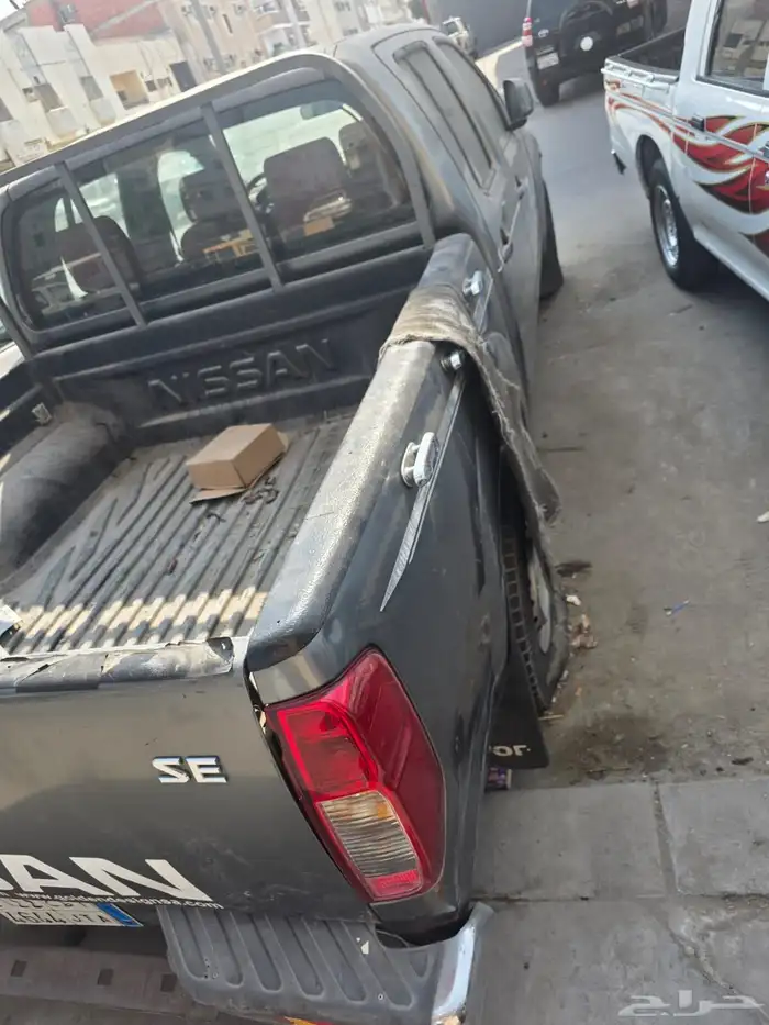 نيسان نافارا 2010 3