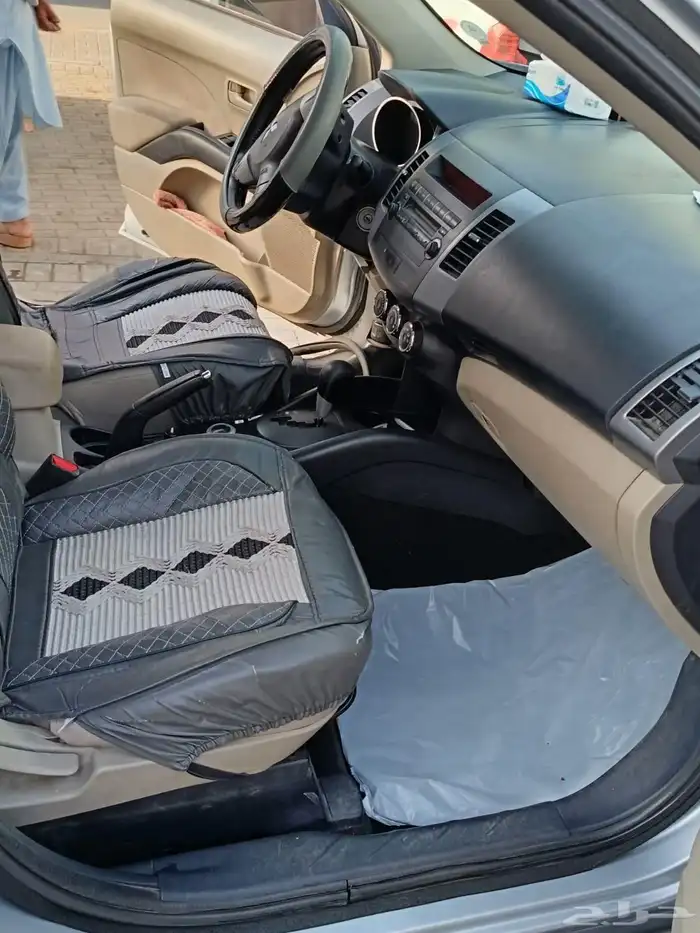 ميتسوبيشي 2013 5