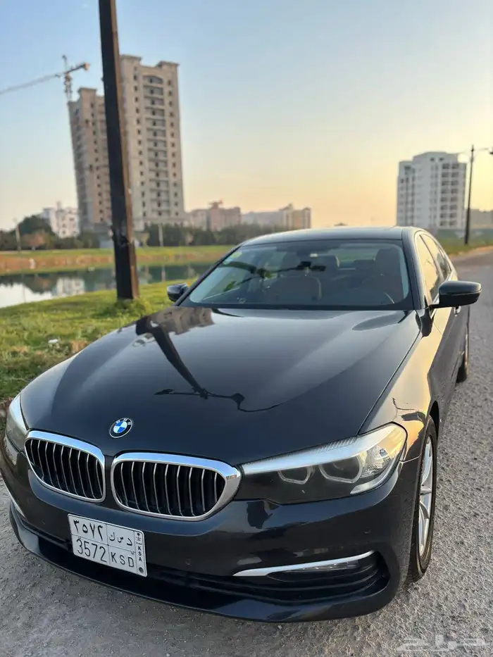 بي ام 2018 فئة 520i 8