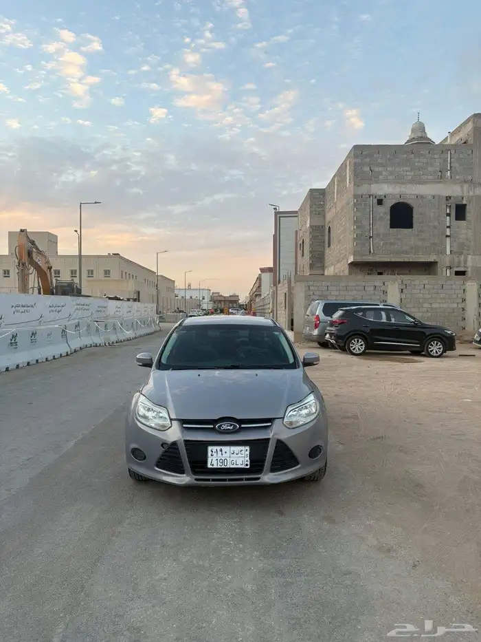 للبيع فورد 2014 مخزنه 9