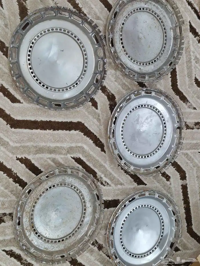 اصطبات و طيس كراون من مديل 1976 الى 1978 2