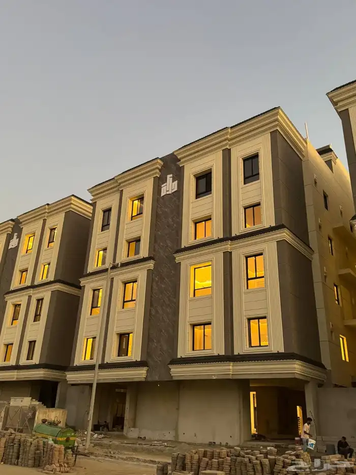 معرض واجهات الاسطورة للديكورات الداخلية الخارجية 1