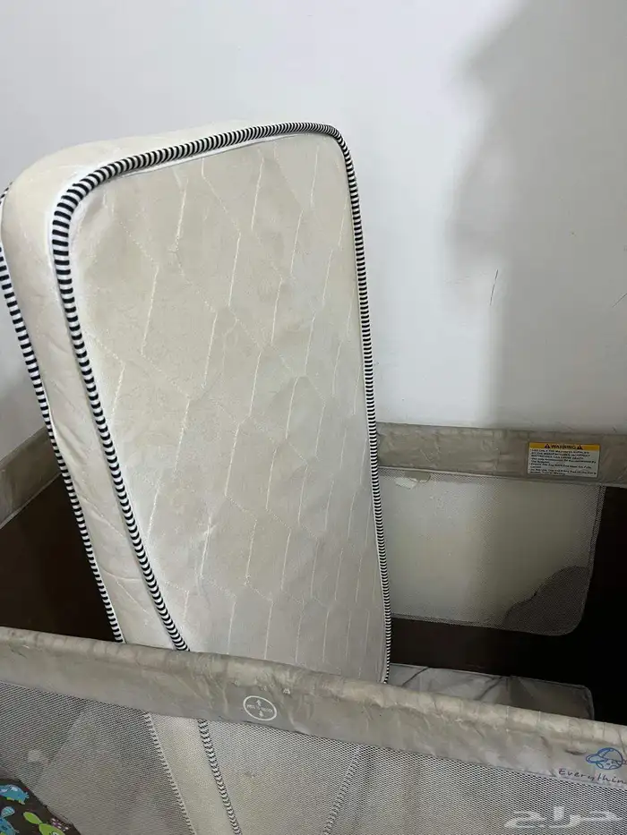 محبس أطفال مع فراش 5