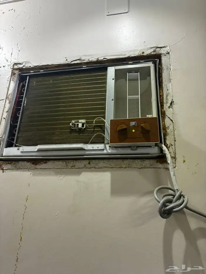 مجلس ضهر وغرفة نوم ومكيفات ودولاب مطبخ للبيع وعلى السوم 6