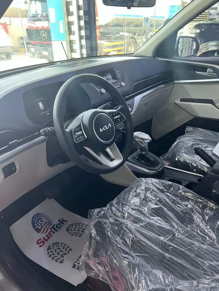 كيا كارينز استاندر 2025 لايفوتك العرض بسعر 68500 شامل 3