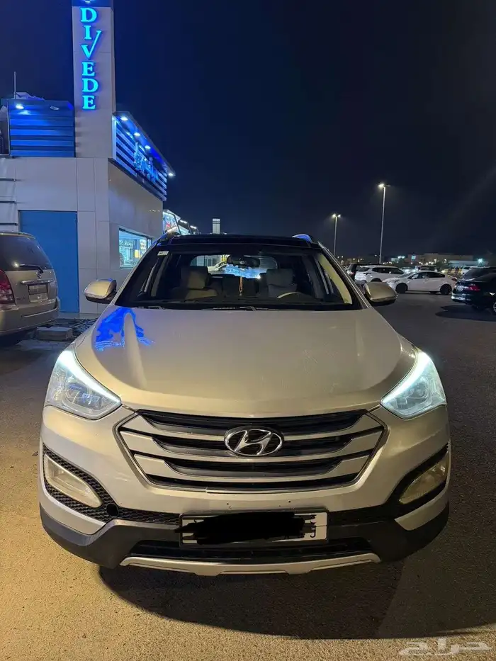 الحمدلله السيارة مافيها شي مفحوص مجدد 4 سلندر 4