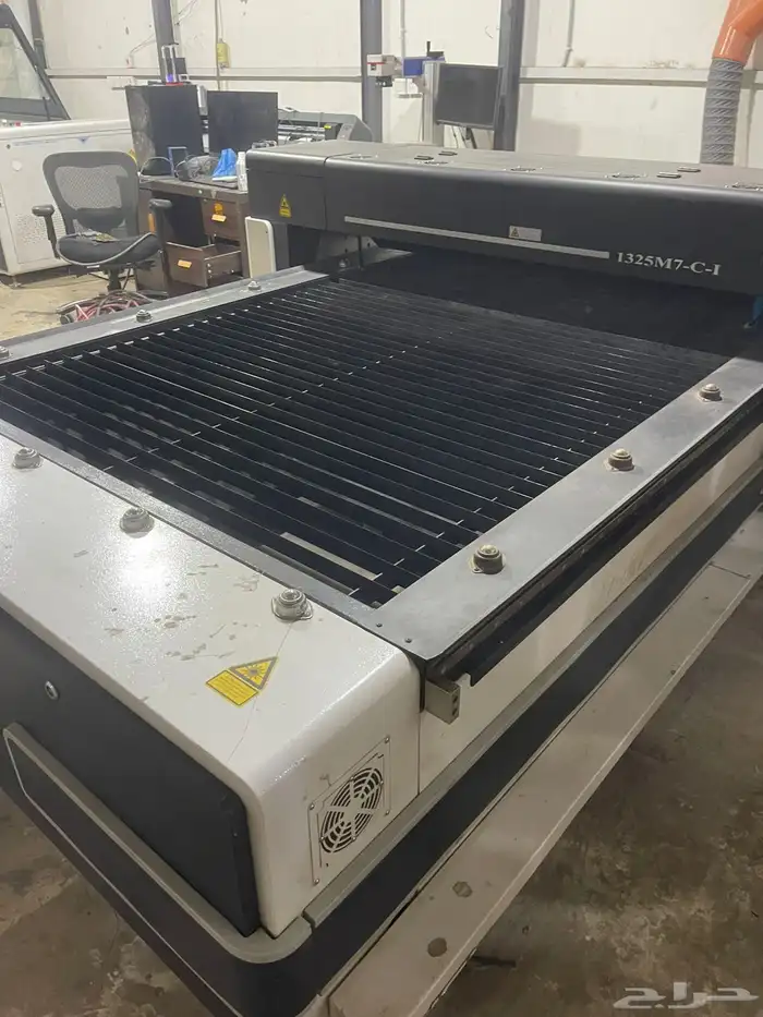 مكينة قص ليزر ( CO2 ) 1