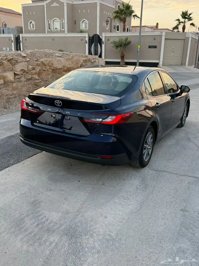 كامري 2025 E استاندر بنزين كحلي 4