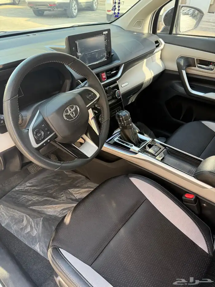 تويوتا فلوز 2024 للتنازل 11