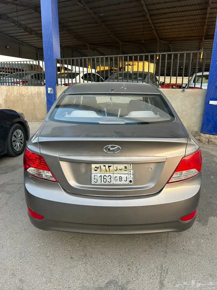 للبيع اكسنت 2013 3