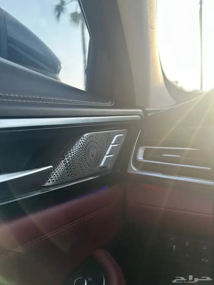 للببع كل شي سليم وكل شي واضح في الصور التواصل اتصال 9