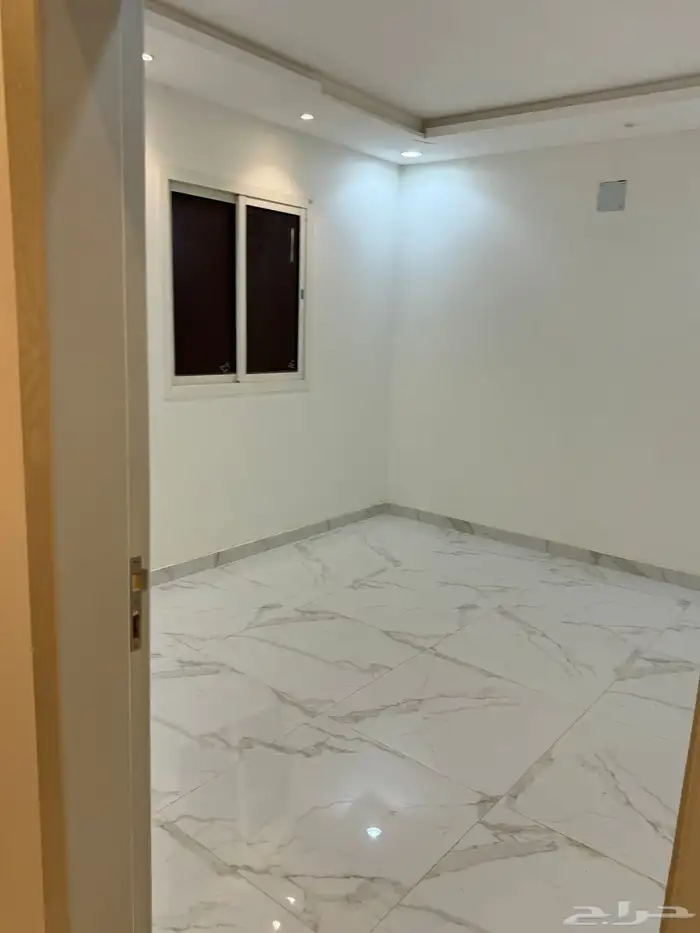 شقة مدخل خاص للإيجار الشهري بحي الرمال مخطط مسك 7