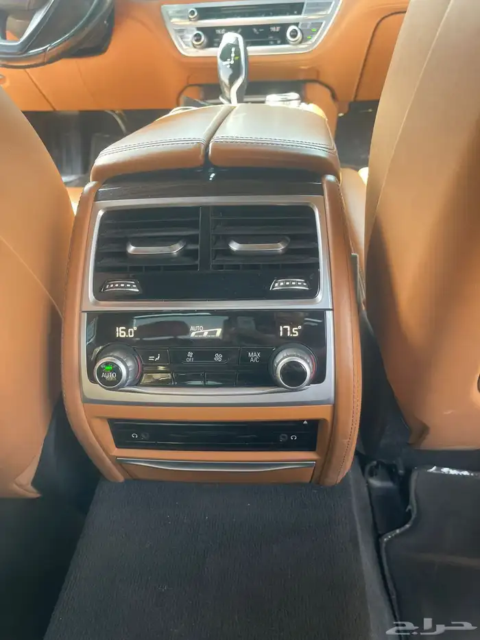 BMW 740L 2019 فل كامل 8