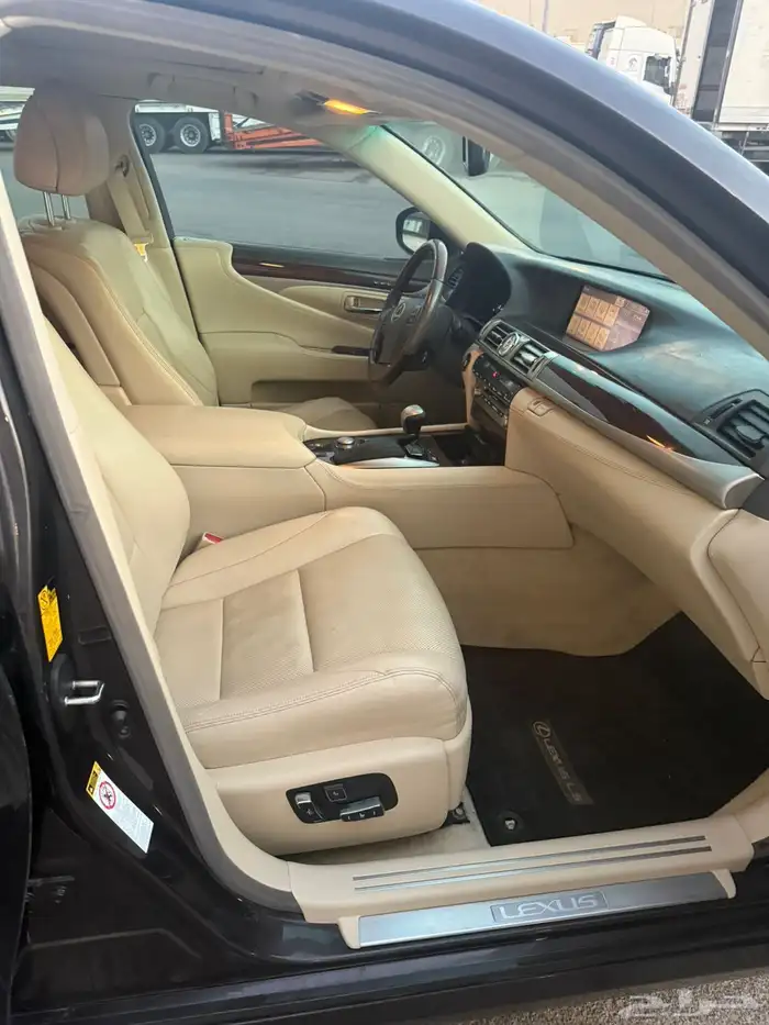 لكزس LS 460 11
