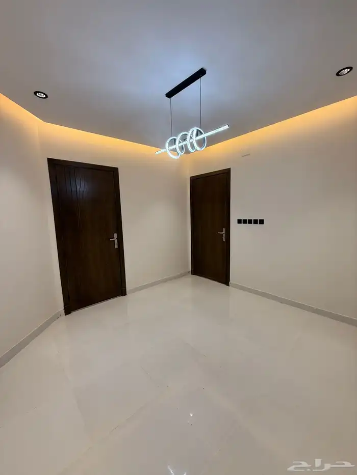 فلل روف علوي مدخل خاص للبيع حي الشفاء تبوك 2