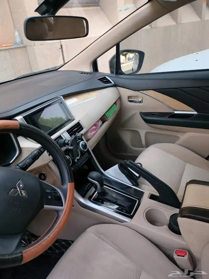 سيارة متسوبيشي اكسبندر ماشاء الله وكالة بودي وماكينة 0