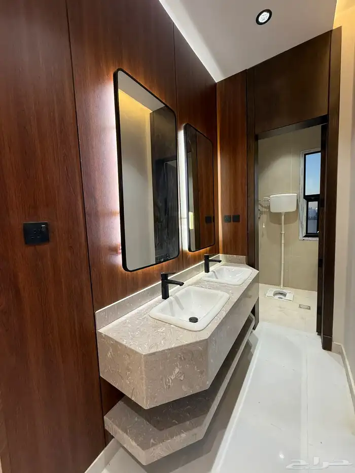 فلل روف علوي مدخل خاص للبيع حي الشفاء تبوك 0