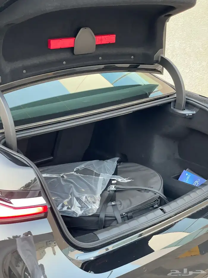 بي ام دبليو 735i جديد اصفار 2026 3