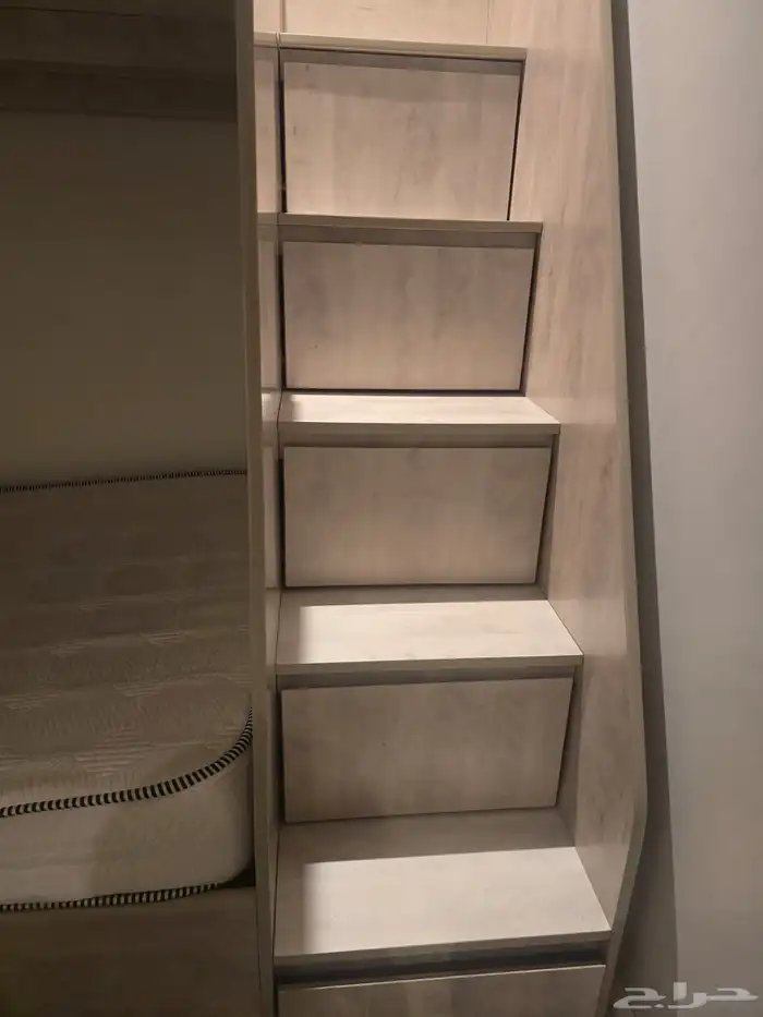 سرير اطفال 1