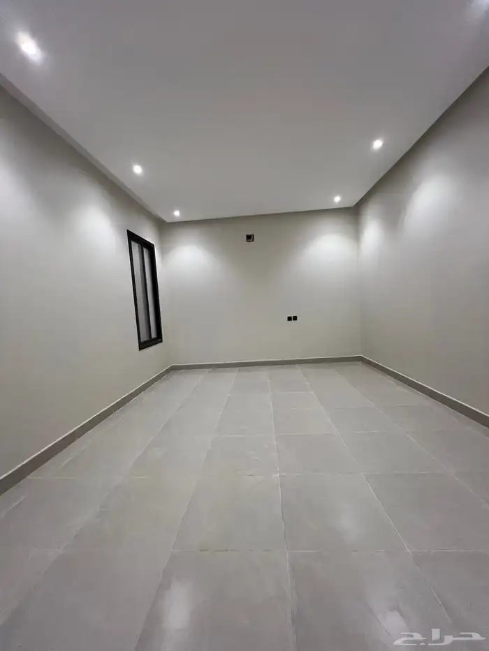 دور علوي مع شقه  دور أرضي 9