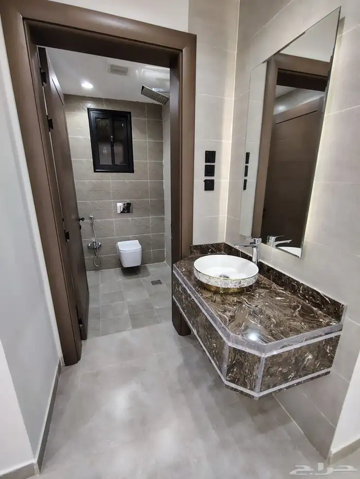 للبيع شقق وسط الخدمات بخميس مشيط غرب الخميس بسعر 520 الف 13