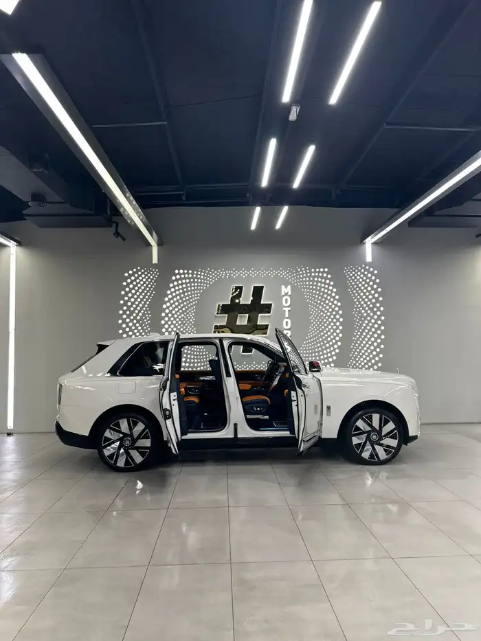 رولز رويس كولينان 2025 سلفر باج (جديد) 3