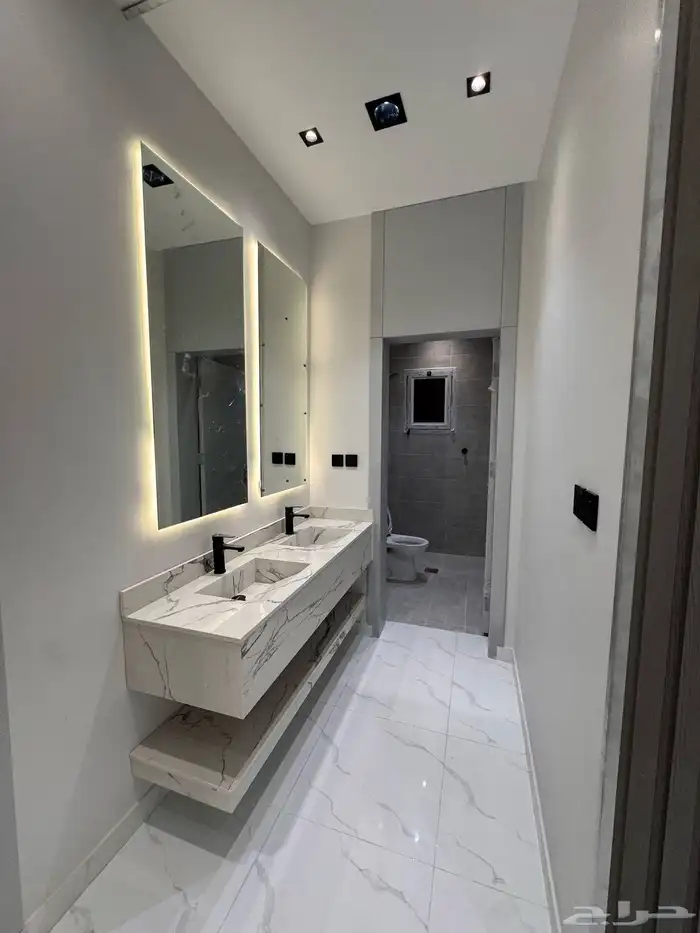 ادوار متكررة فاخرة للبيع بحي الرحاب 9