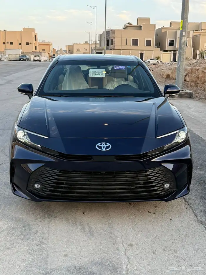 كامري 2025 E استاندر بنزين كحلي 1