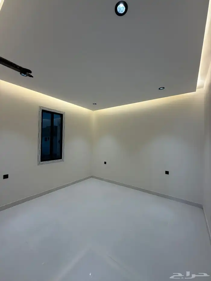 فيلا رووف للبيع حي الصفا مدخل خاص مصعد مع مشب 9