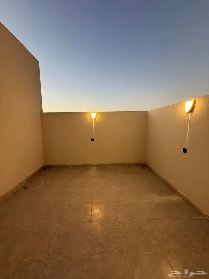 فيلا رووف للبيع حي الصفا مدخل خاص مصعد مع مشب 13