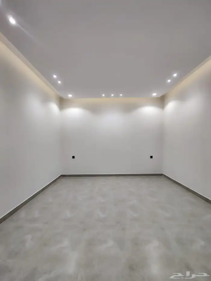 للبيع شقق وسط الخدمات بخميس مشيط غرب الخميس بسعر 520 الف 10