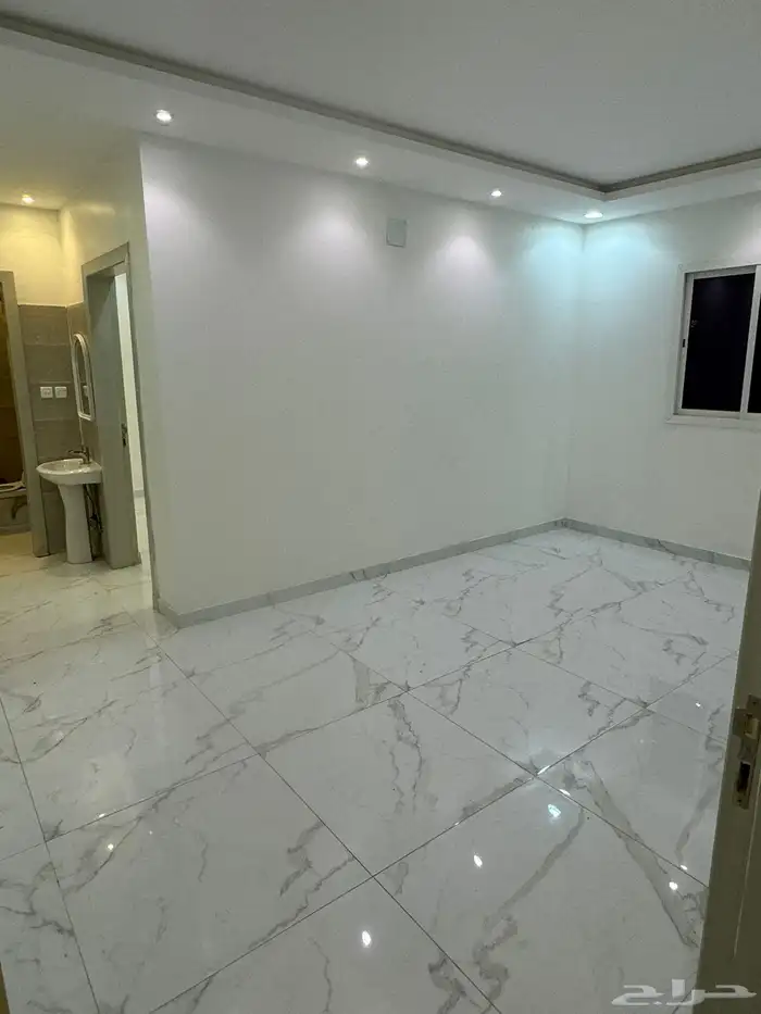 شقة مدخل خاص للإيجار الشهري بحي الرمال مخطط مسك 6