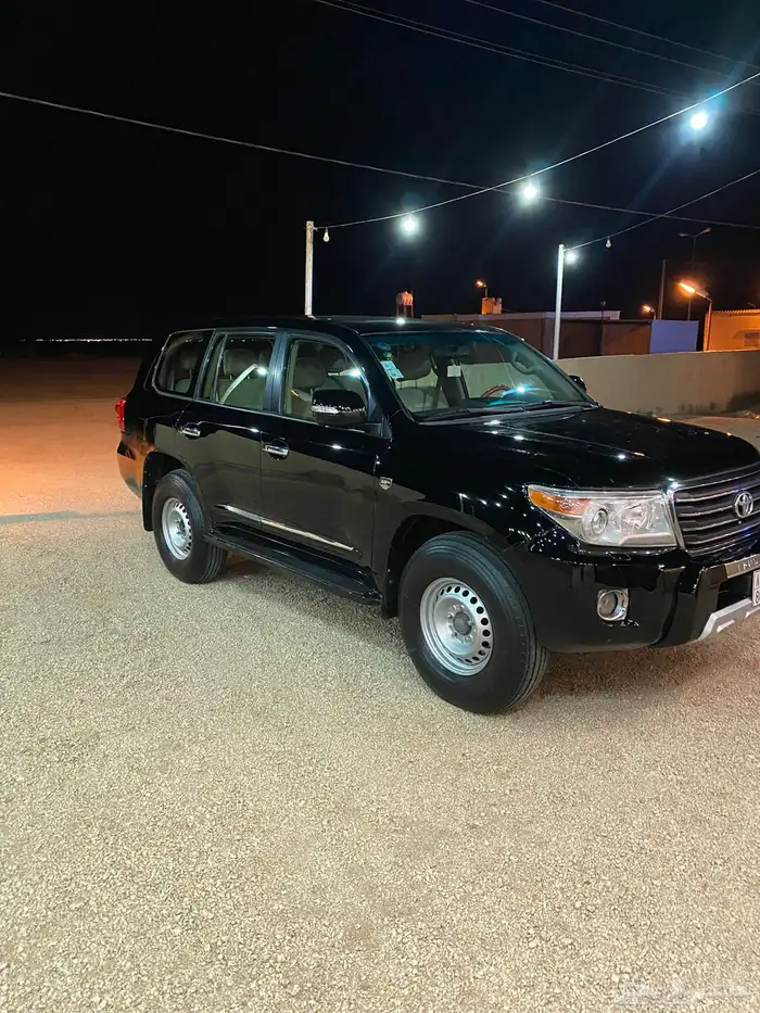 جي اكس 2008 لاندكروزر اسود 2