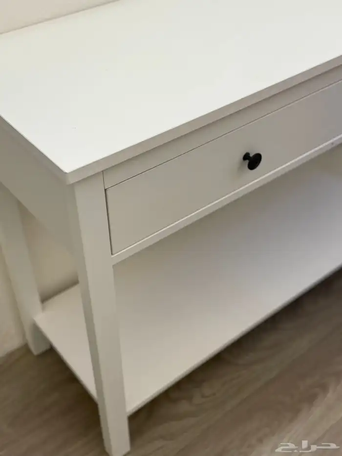 سرير وكومدينا وطاوله للبيع 17