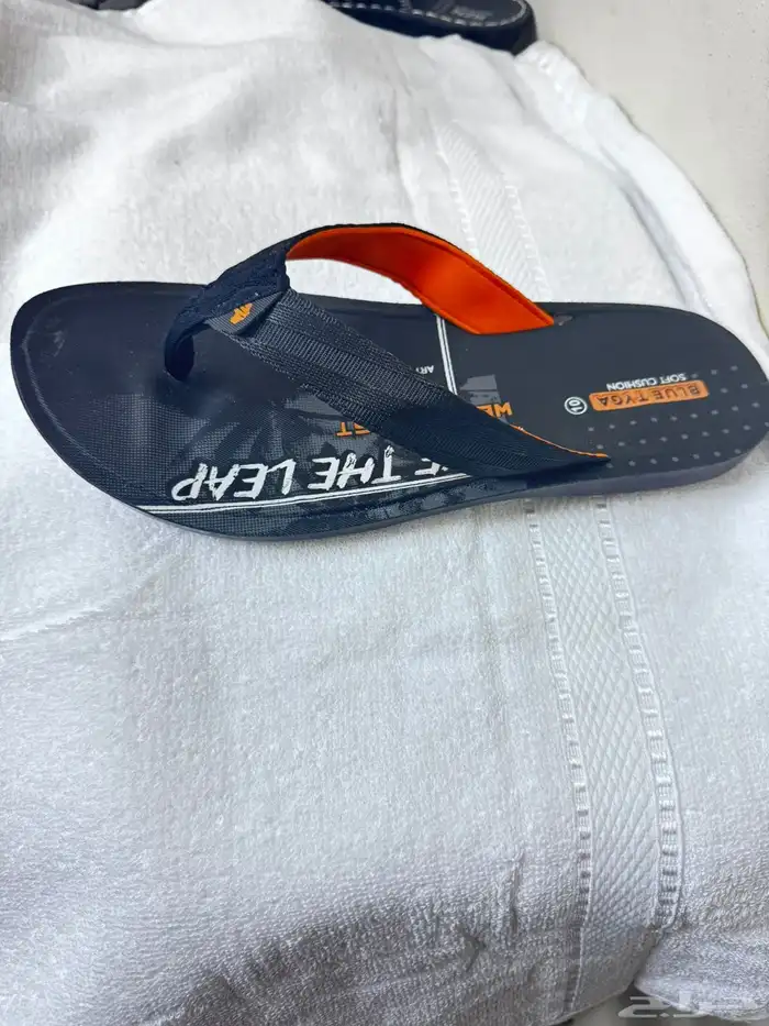 للبيع جزمات اسبورت وا اسليبر بي أسعار الجمله 18