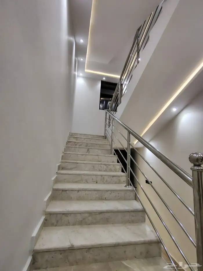 للبيع شقق وسط الخدمات بخميس مشيط غرب الخميس بسعر 520 الف 14