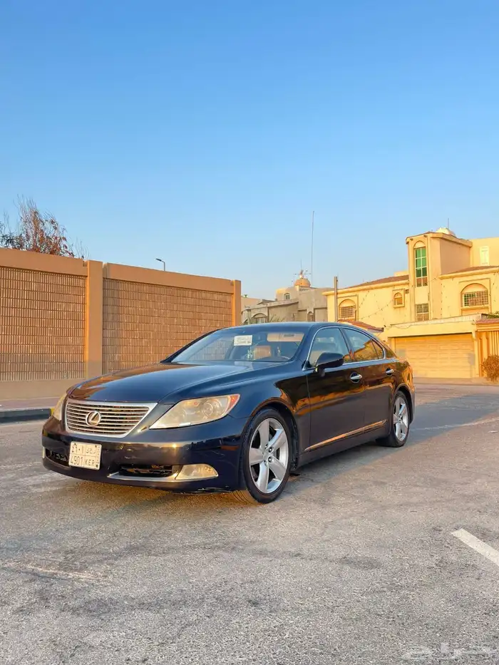 للبيع او البدل لكزس Ls460 0