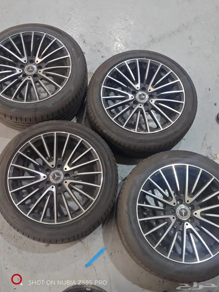 جنوط مرسيدس مقاس 18 مع الكفرات 0