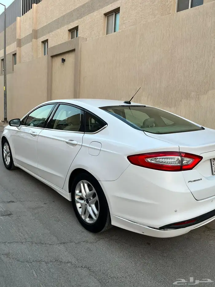 للبيع فورد فيوجن توكيلات الجزيرة 9