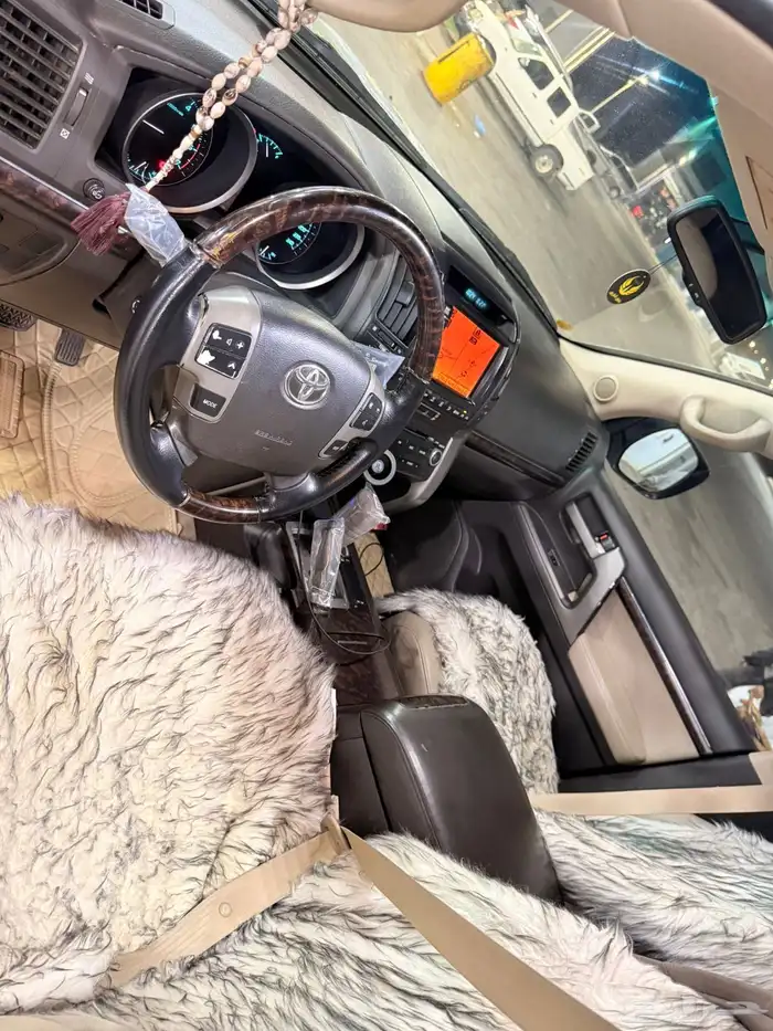 للاند كروزر VXR 6