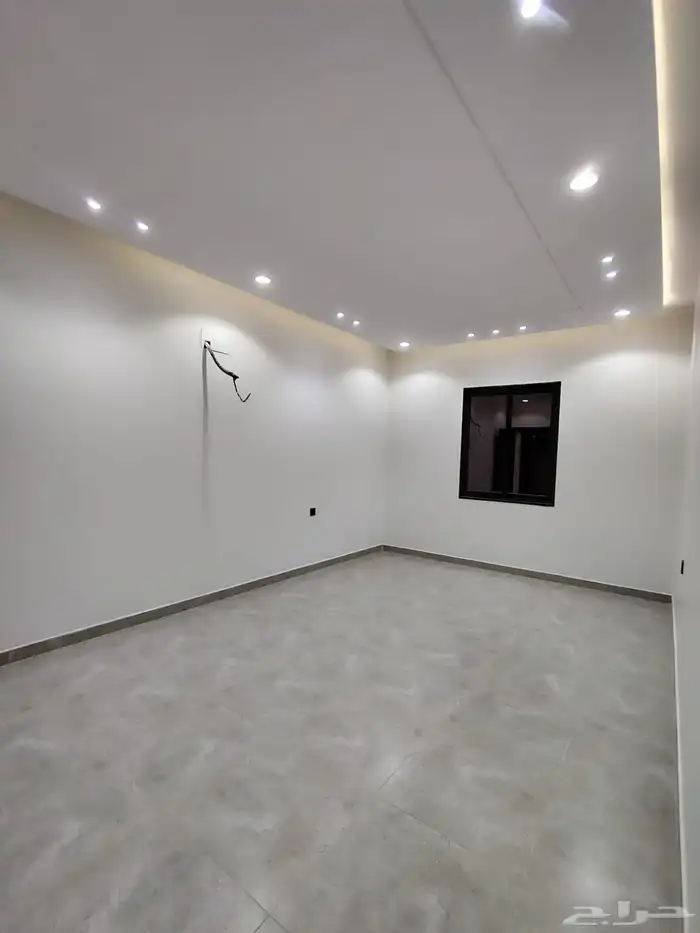 للبيع شقق وسط الخدمات بخميس مشيط غرب الخميس بسعر 520 الف 4